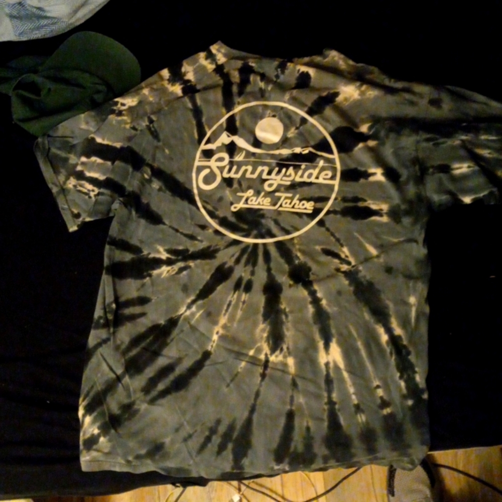 Sunnyside lake tahoe tie doe tee grey xl can fit as a L